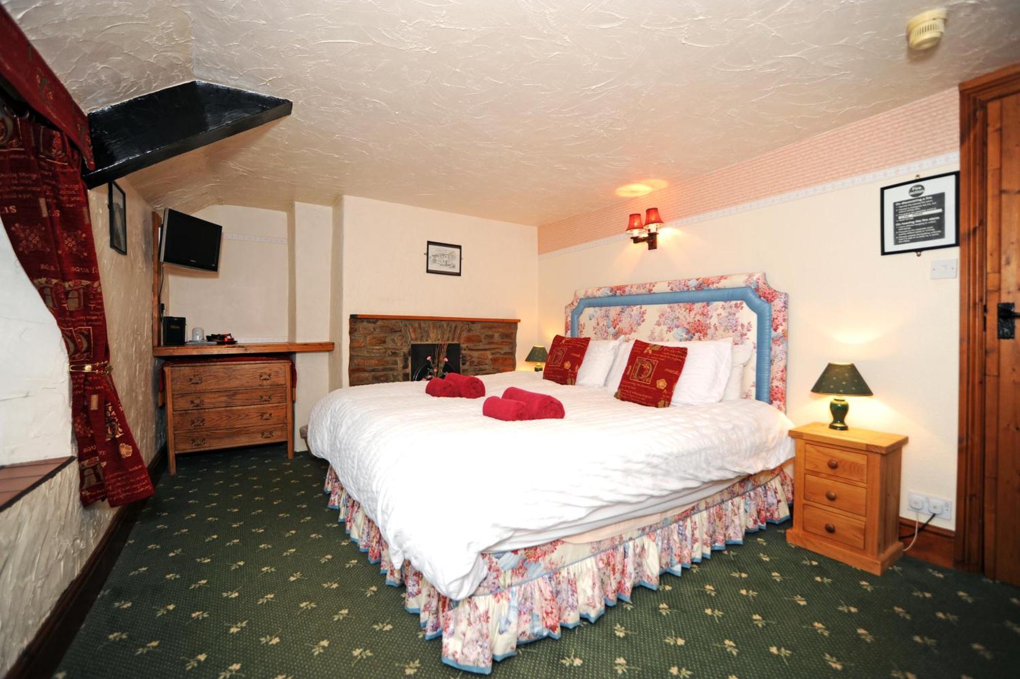 The West Country Inn Clovelly Esterno foto